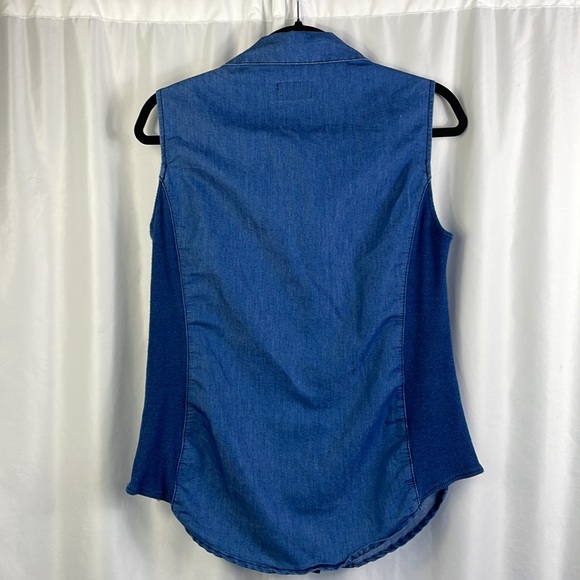 Cavalini Denim Collection Sleeveless Button Down Top Rose Embroidered Stretch M - Picture 5 of 7